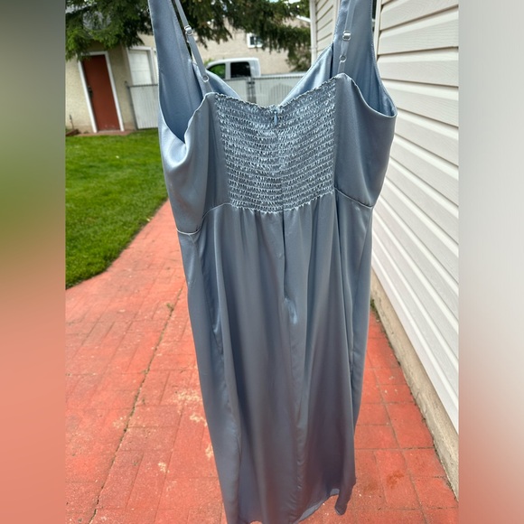 Use 10 Reformation Blue silk square neck dress - Picture 6 of 10